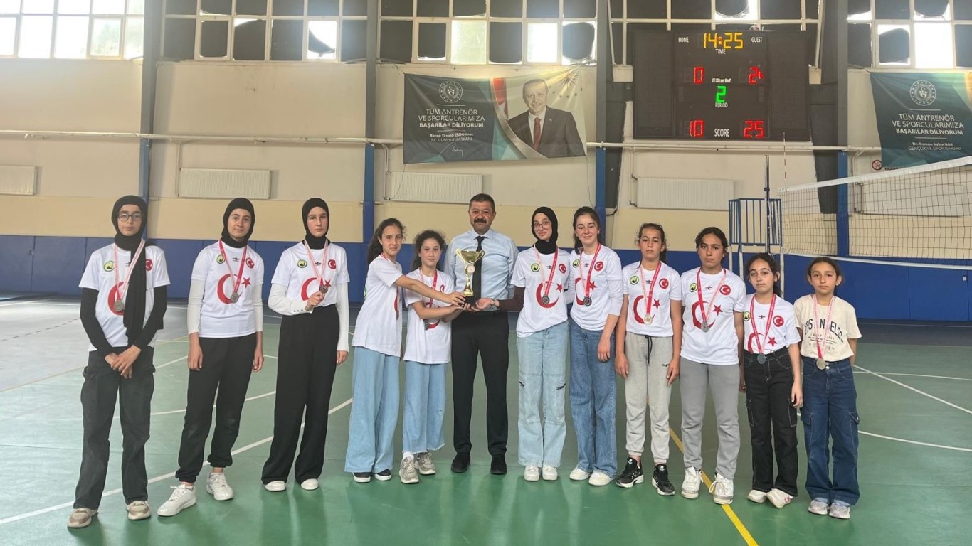 ÇİNE’DE SPOR ŞÖLENİ